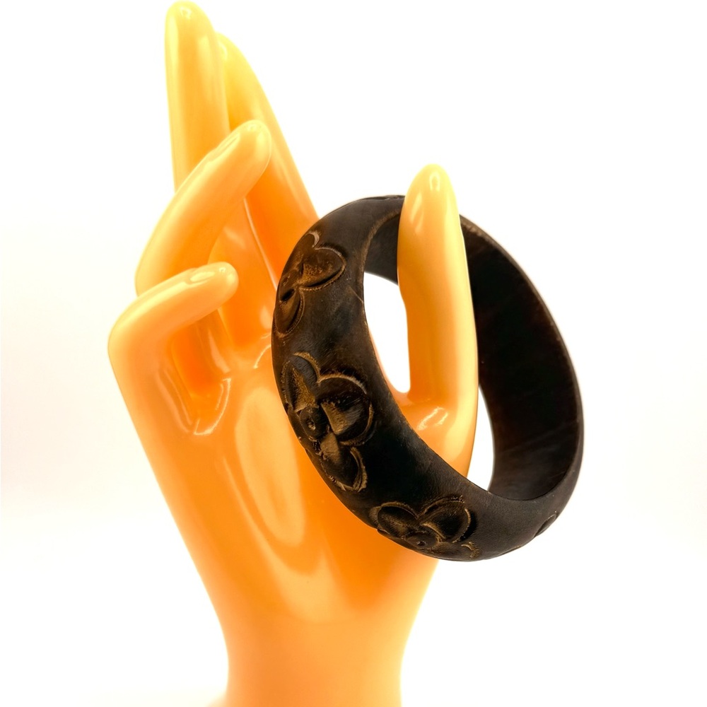 Handmade Carved Wood Floral Design Bangle Bracelet - Picture 7 of 14